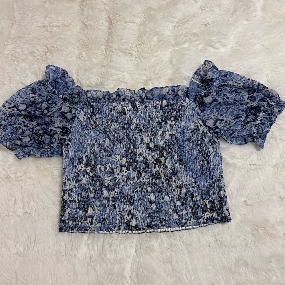 Express Floral Off-Shoulder Top - Picture 2 of 4